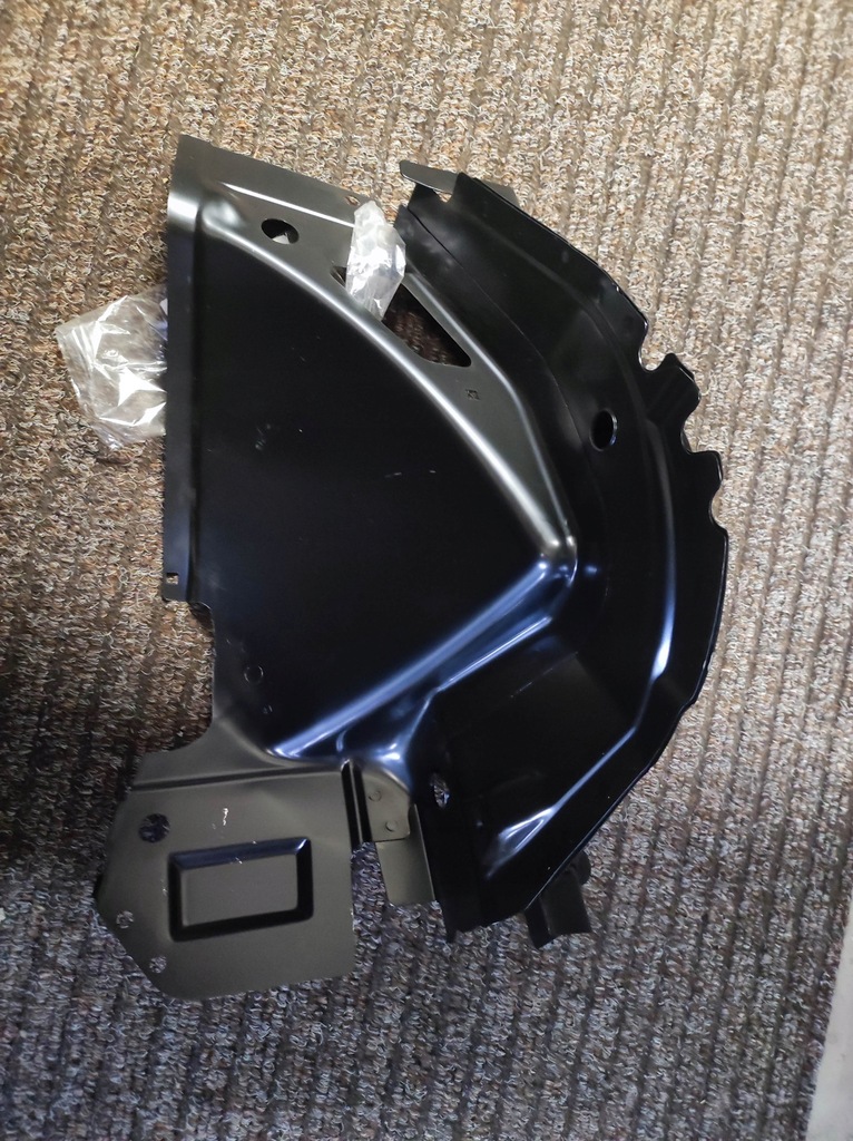 фото №7, Кронштейн крила правий перед a4 b7 2004-2008