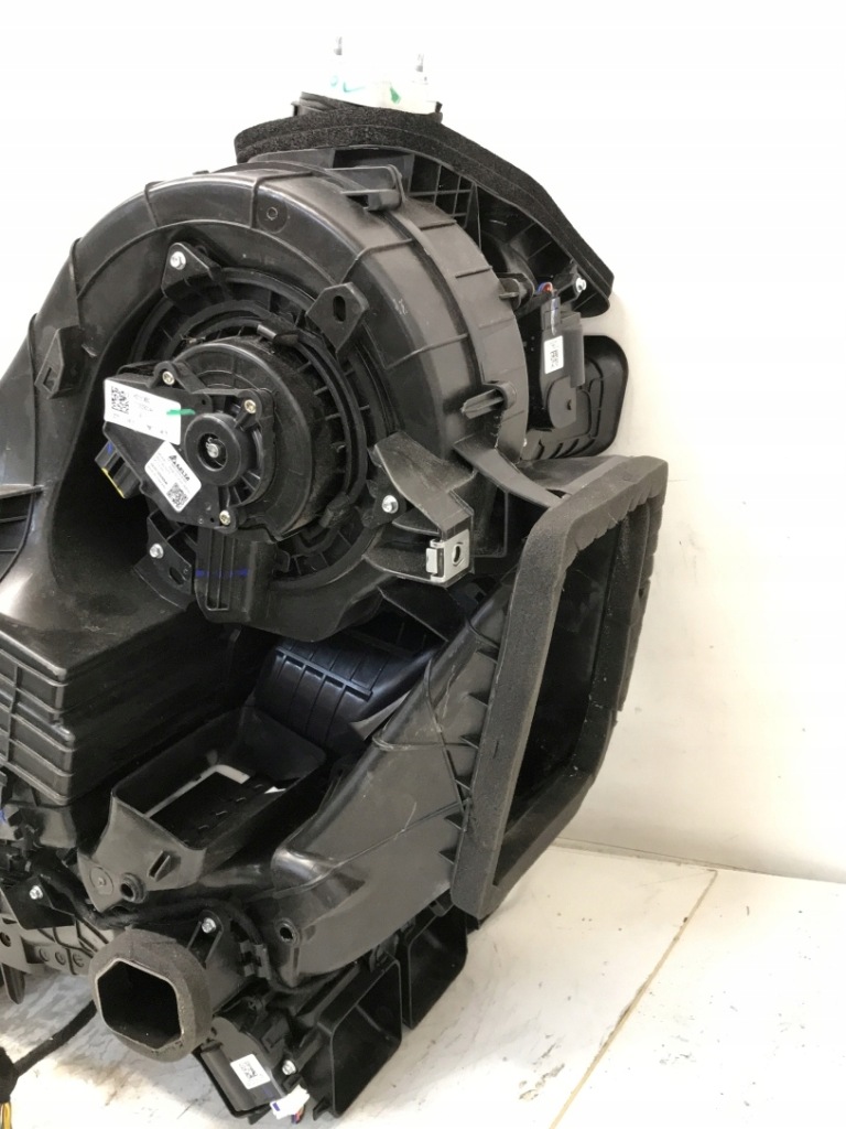 Tesla y 3 lift обігрівач повітродувка кондиціонер Ціна