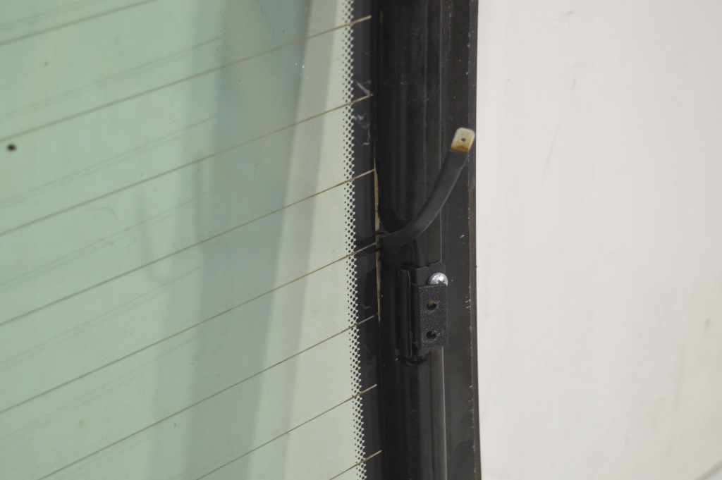 Стекло задний крыша mercedes r230 sl 2307900190 в Украине