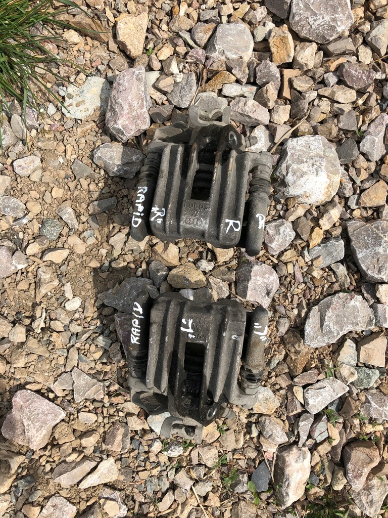 фото №1, Skoda rapid 1.0 dkr супорт гальмівний задня