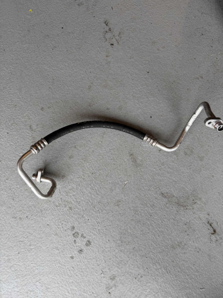 Купить Шланг пабтрубок  радиатора трубка кондиционера renault austral 924906ub0a