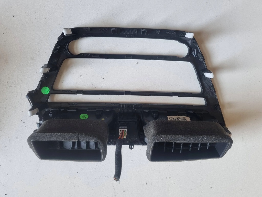 фото №7, Hyundai i20 ii решётка обдув средняя dekor рамка 84740-c8050 14-16 r