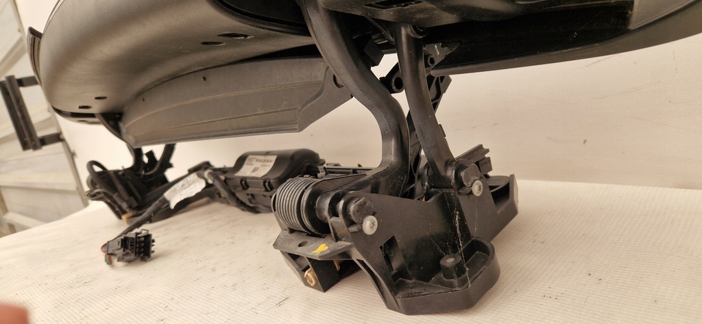 фото №14, Porsche panamera 970 спойлер спойлер механізм кришки задня