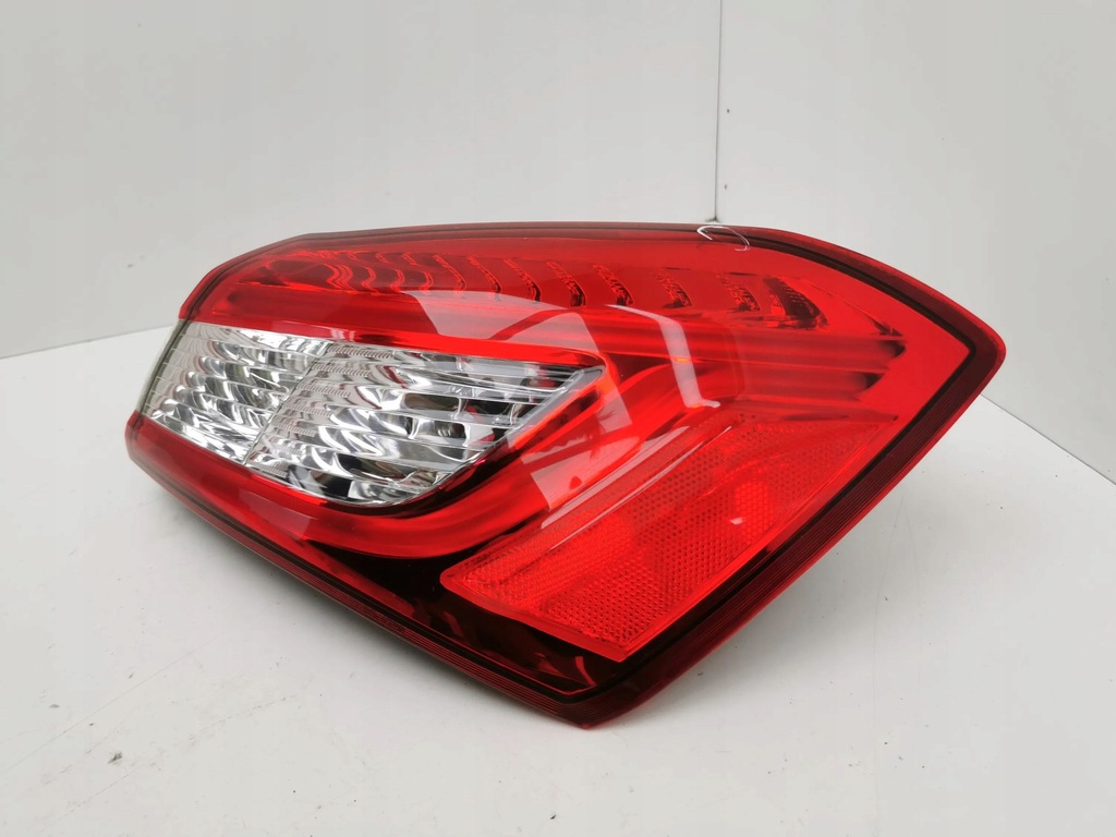 фото №7, Maserati ghibli 2014 правая сторона лампа задняя