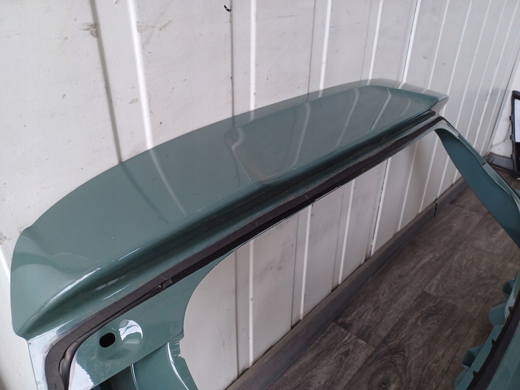 фото №7, Крышка багажника задняя задняя -------- dacia spring lift 2024-