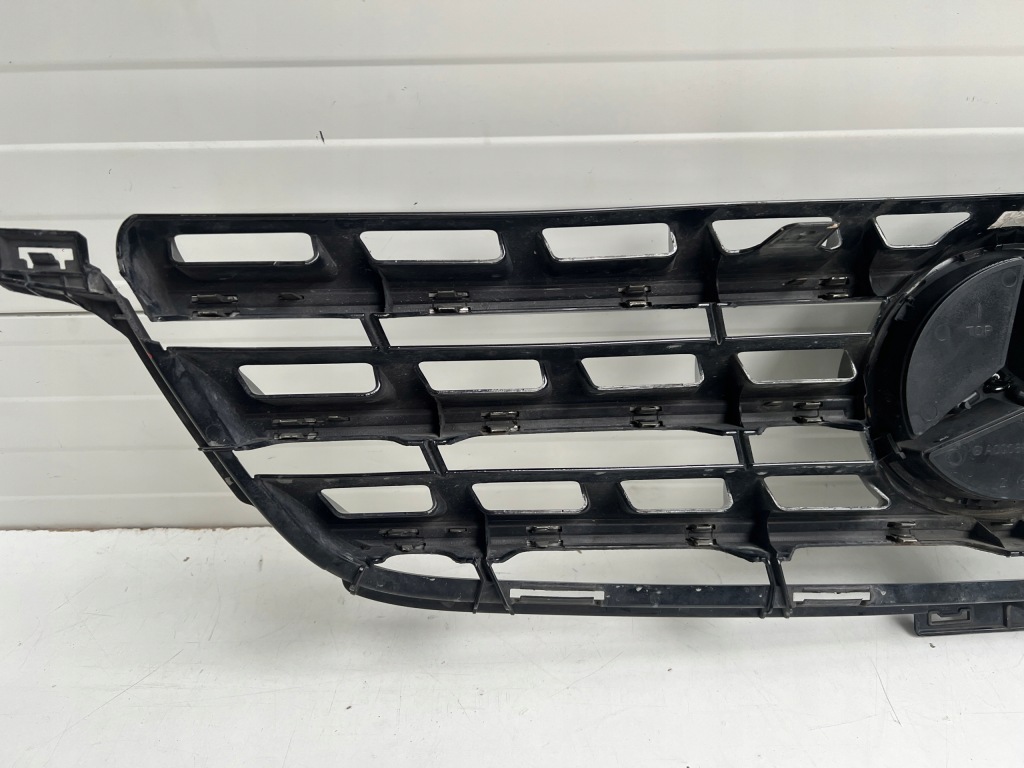 Решітка радіатора решітка радіатора решітка радіатора mercedes ml iii w166 a0008880060 Недорого