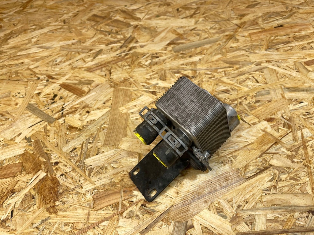 Радіатор теплообмінник тепла vw golf vii gte audi a3 8v 5q0820031 в Україні