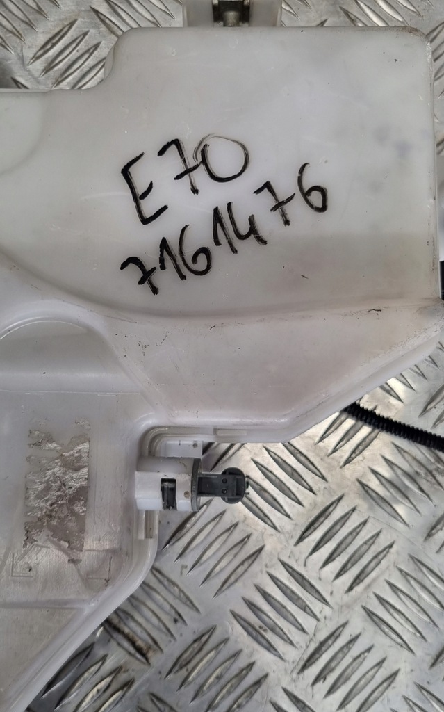 фото №10, Bmw e71 x5 бак омивача 7161476