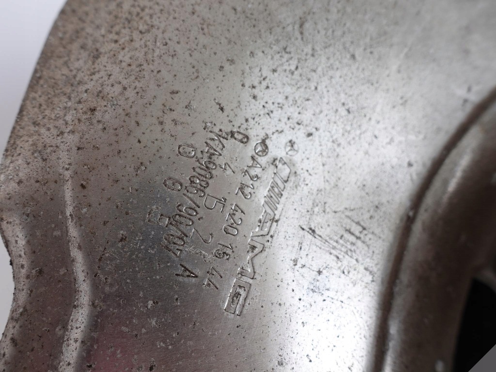 фото №8, Mercedes-benz оригинальный номер a2124201544