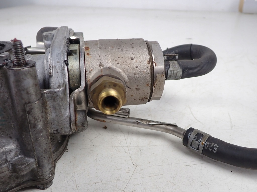 фото №7, Насос вакууму пального вакуум audi a5 8t a5 b8 q5 8r a7 a7 c7 06j145100g