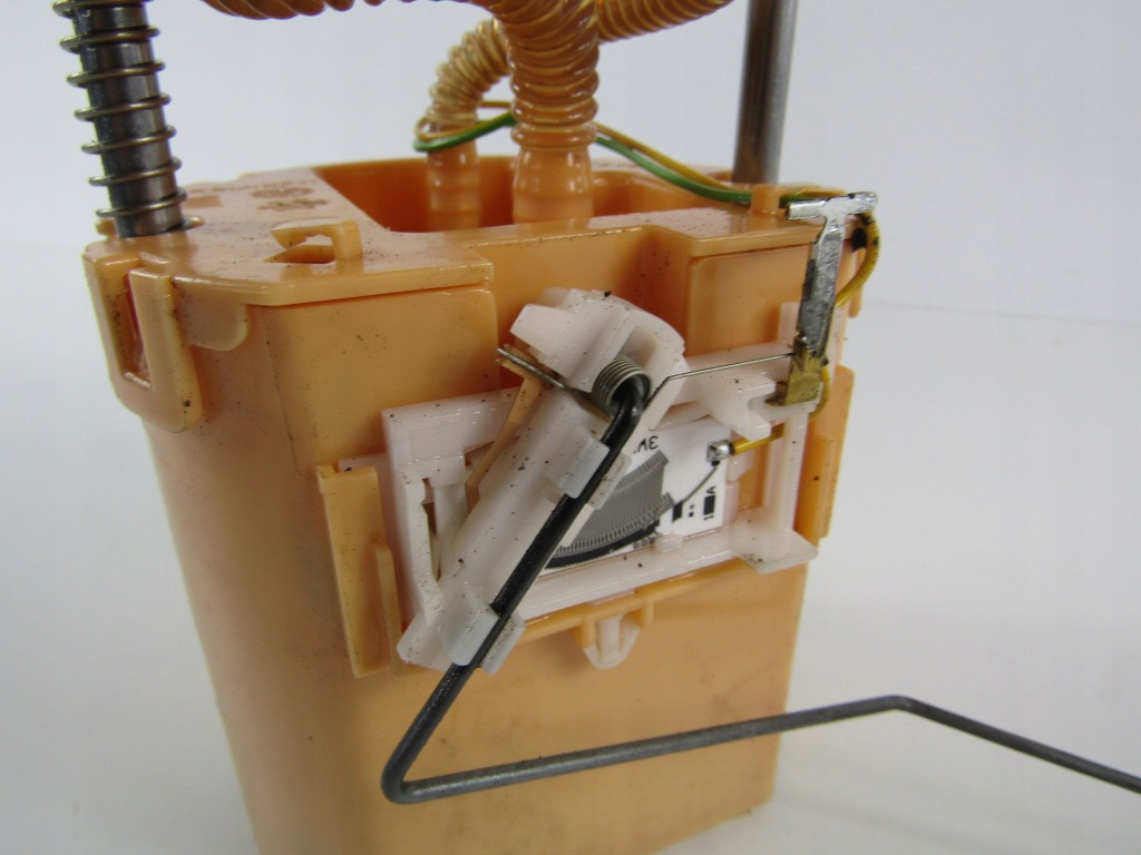 Ford fiesta mk7 датчик рівня паливної  поплавок 08-12 1.6tdci d7f84216x Київ