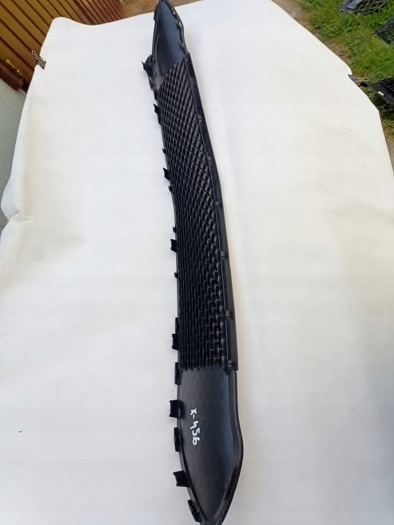 Решітка бампера mercedes cla w118 a1188851201 в Україні