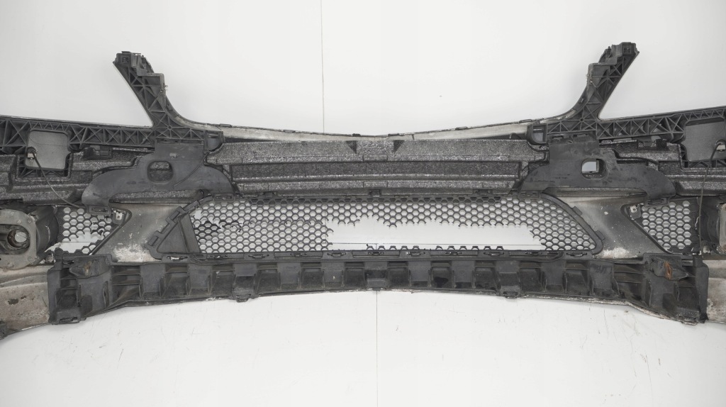Бампер перед передний mercedes w204 07-11r pdc 197 Доставка
