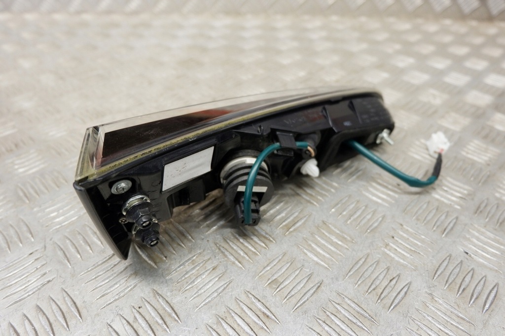 фото №14, Правая лампа крышки багажника toyota corolla хэтчбек _e21_ 8158102b90