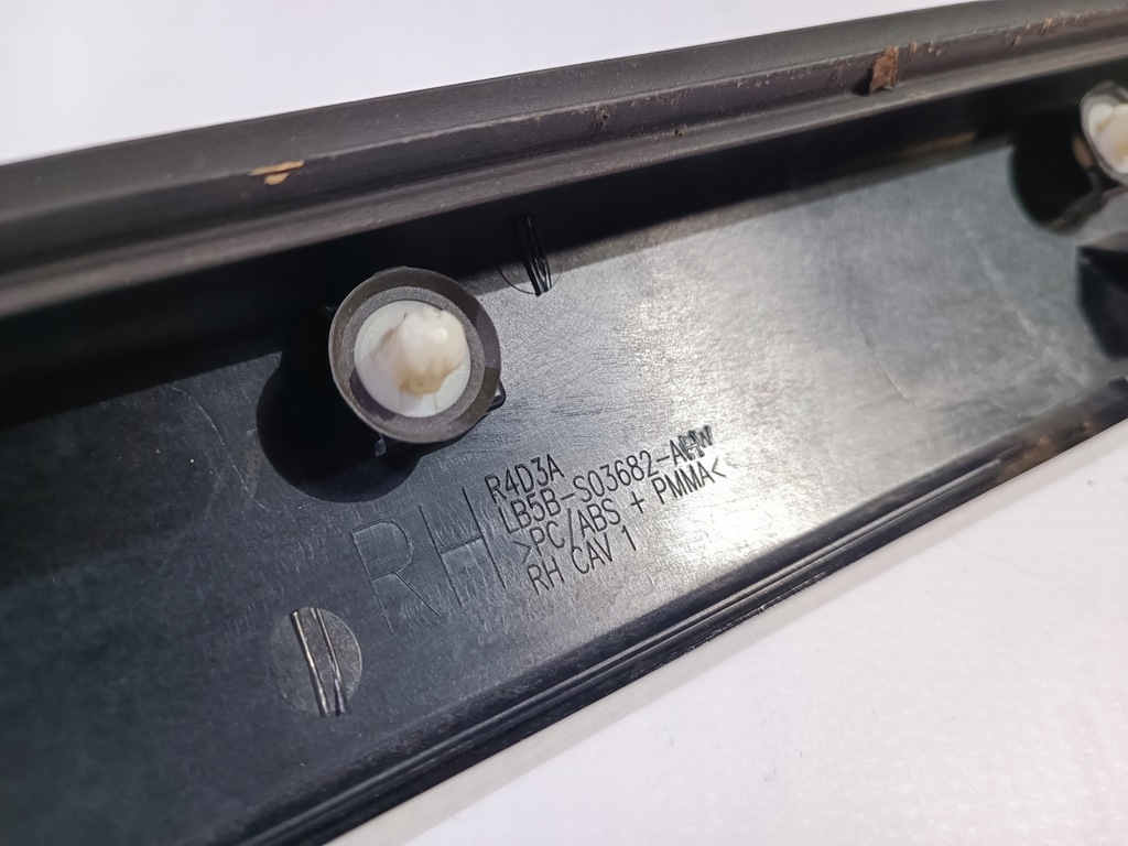 фото №16, Молдинг скло лобове стійка права ford explorer vi 2020-