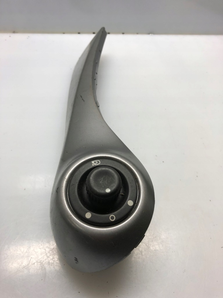 Купить Панель переключатель зеркал renault 156018032