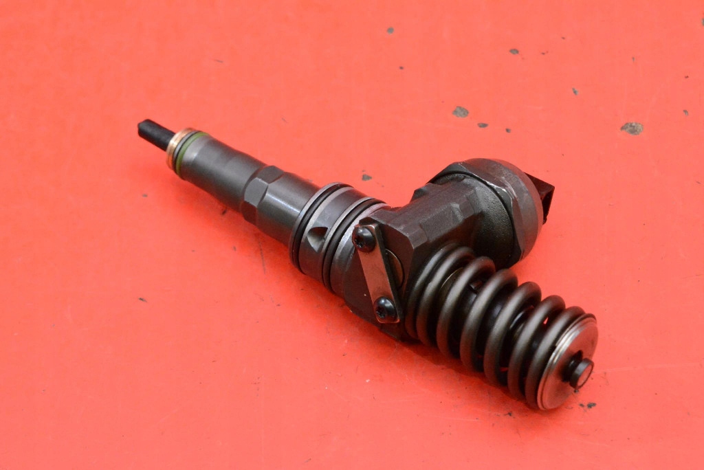 Інжектор насос-форсунка 038130073bn seat ibiza 4 iv 1.9 tdi 105 km 08-12 в Україні