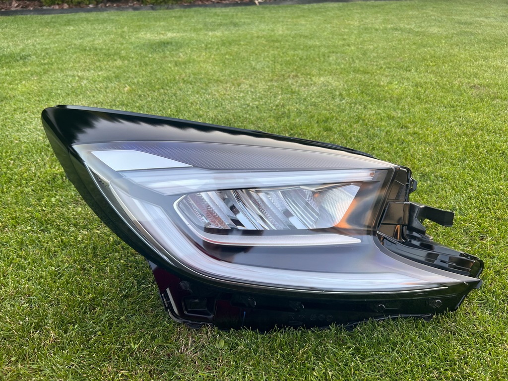 фото №1, Toyota aygo x 21- full led правая лампа eu