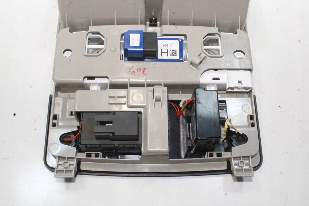 фото №7, Освещение внутреннее nissan x-trail iv t33 264306ra0a 1.5l hybrid 120kw