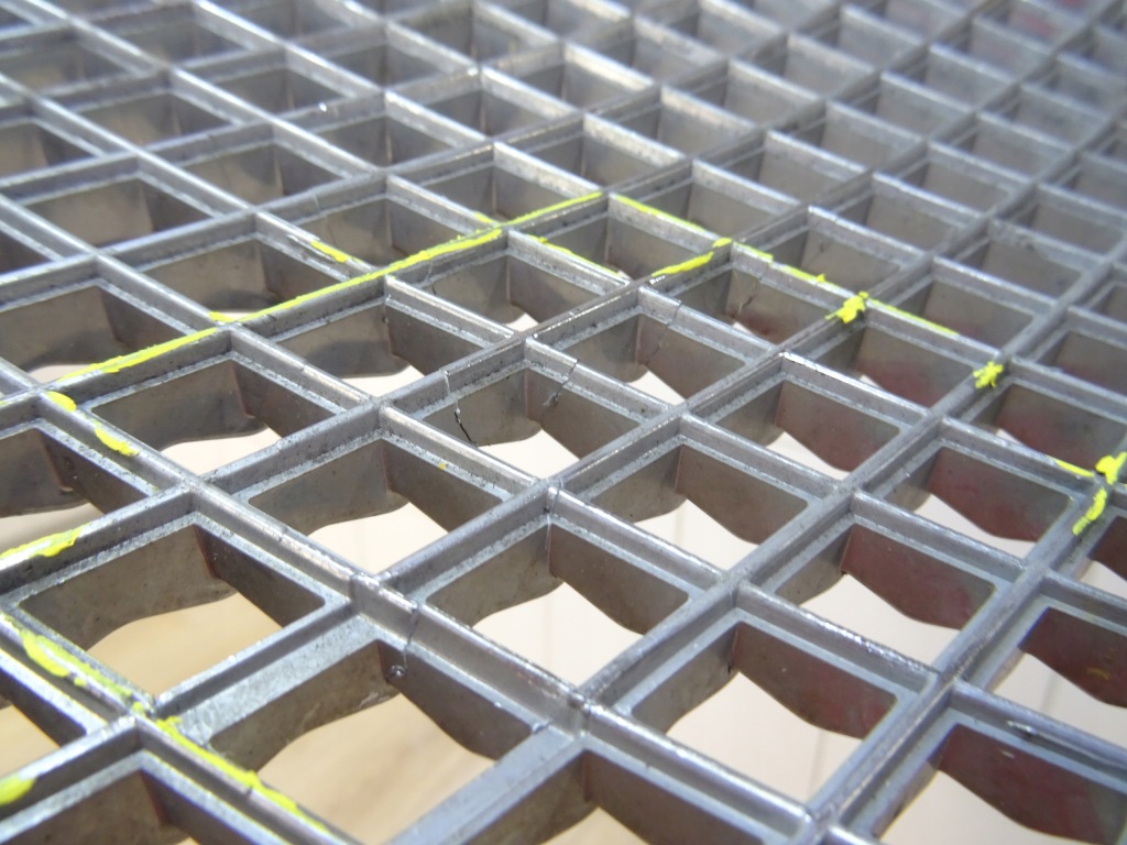 Решётка радиатора бампера перед передняя jaguar xf 250 cx2m-8a100-aa llu Оригинал