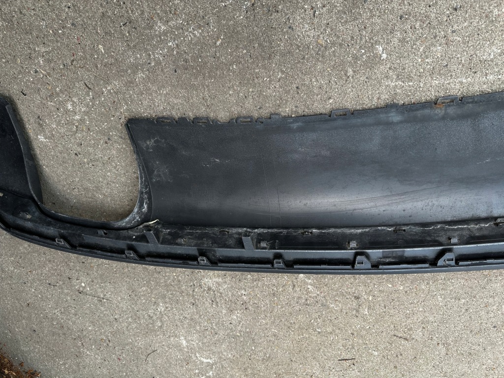 Дифузор спойлер бампера задня 8v5807521f audi a3 8v Ціна