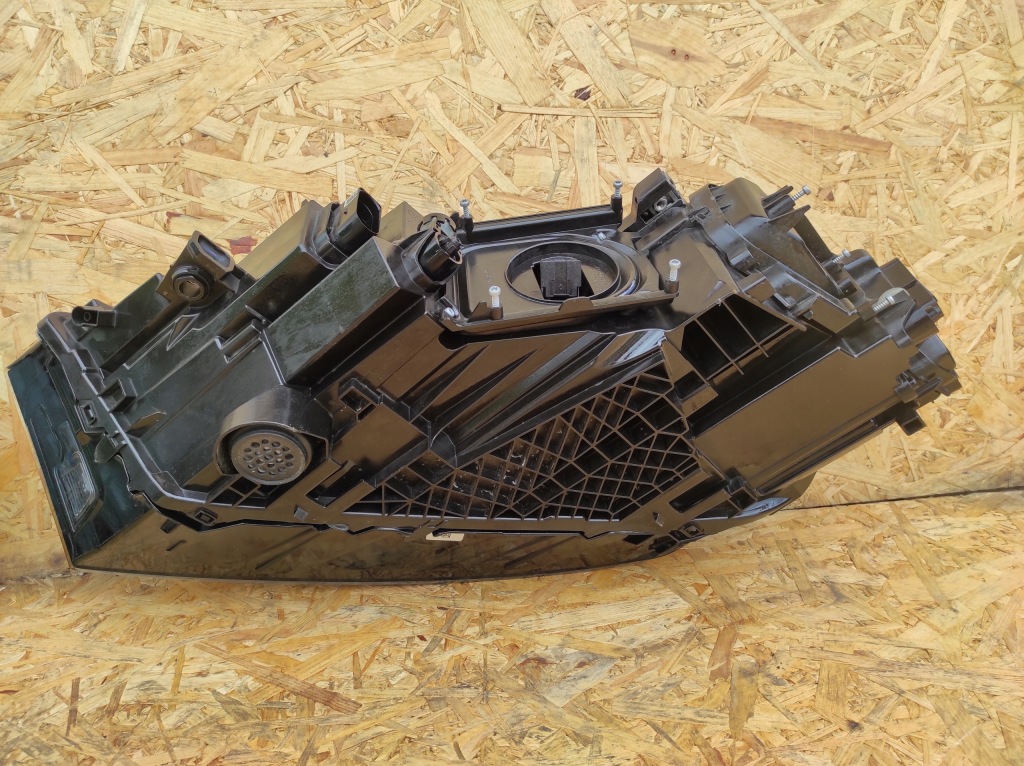 Фара передня ліва правий full led audi q7 4m Київ