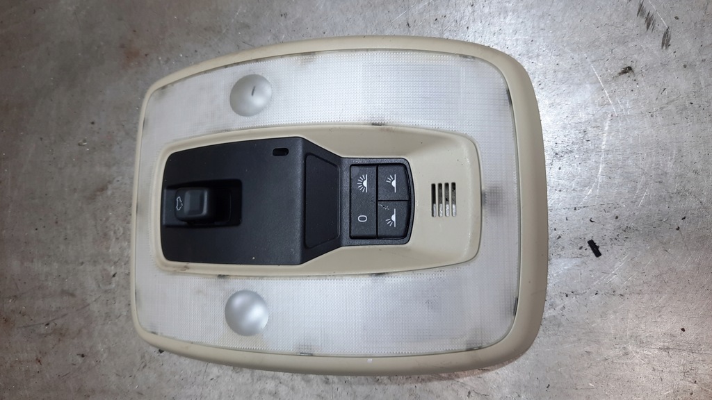 фото №2, Лампа освещение салона volvo xc70 v70 iii 07-