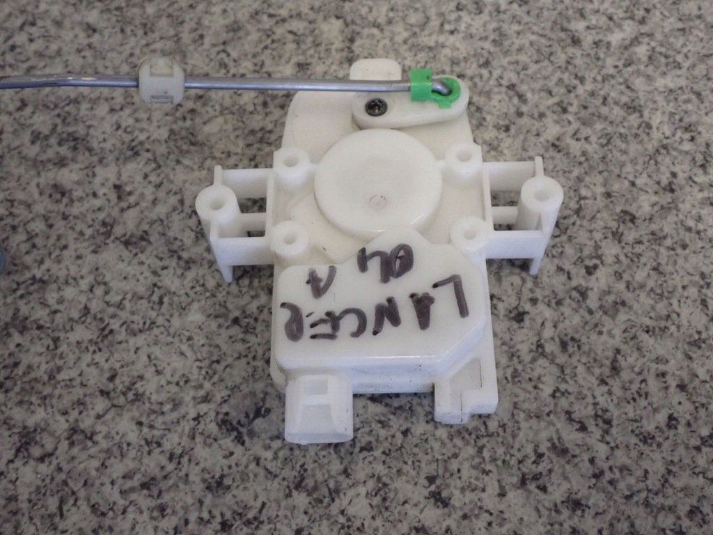 фото №4, Mitsubishi lancer kombi cs 03-07 замок крышки задняя