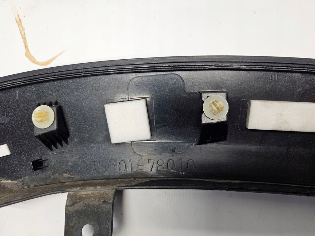 фото №14, Молдинг na крила lexus nx 14-17 nx300h nx200t правий перед права передня