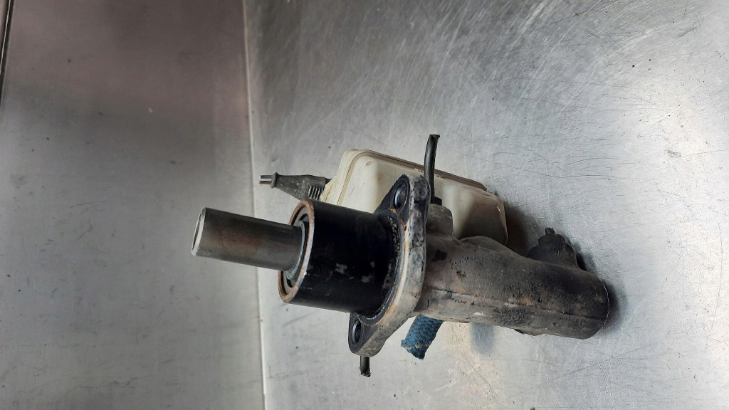 фото №4, Насос гальмівна volkswagen passat b3 1.8b 90r 357611307