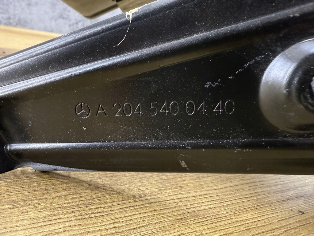 фото №13, Додатковий акумулятор задній mercedes-benz w204 lift org - комплект