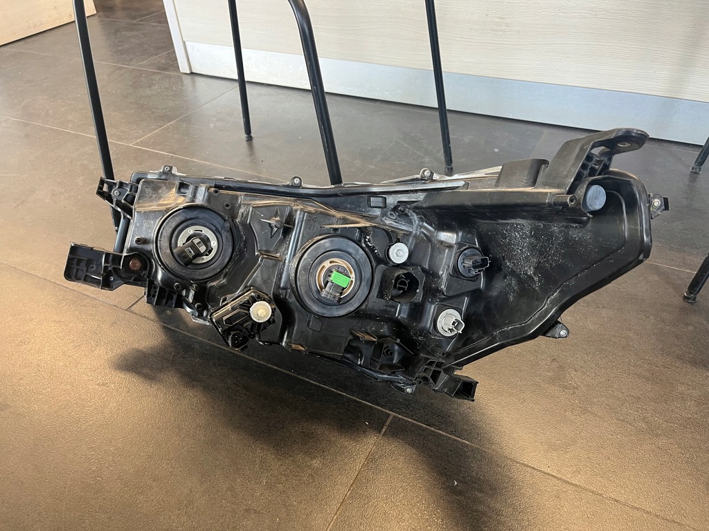 фото №7, Лампа правая передняя toyota hilux viii обычная