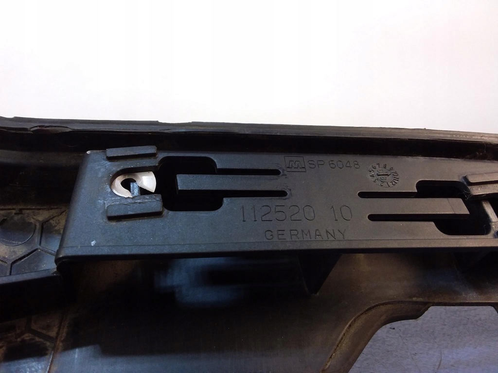 фото №4, Bmw 7 f02 молдинг крышки багажника задняя led 7200035