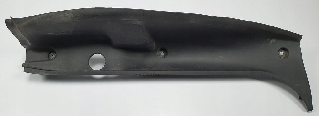 фото №1, Молдинг защита лампы правый задняя renault espace iv 8200094122