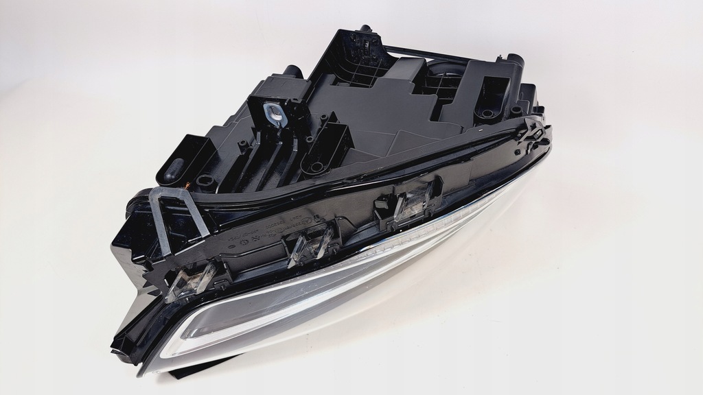 фото №13, Mercedes gla h247 w 247 лампа правая обычная с led a2479065801