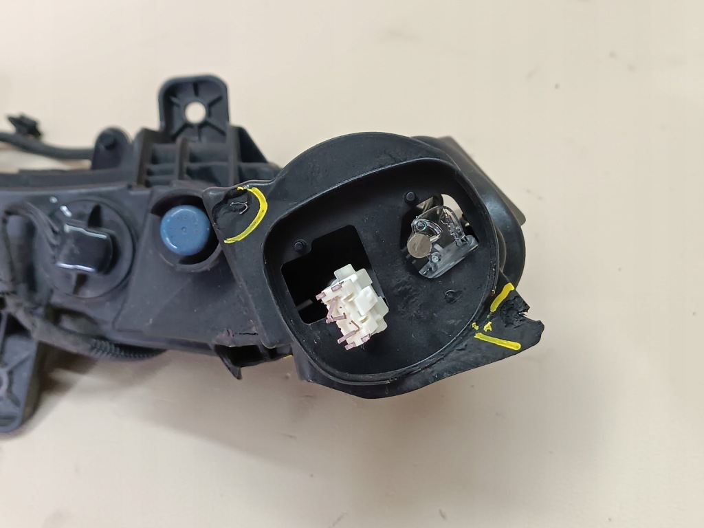 Peugeot 208 2 2019+ led drl правый оригинал 90128981 Цена