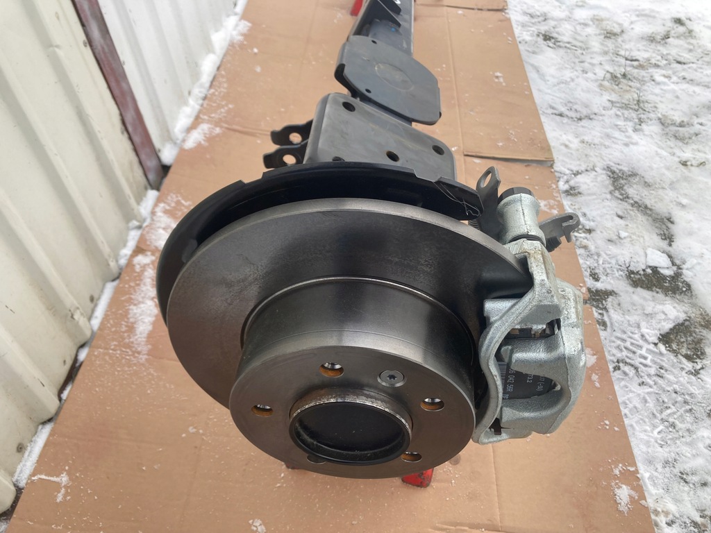 фото №8, Renault оригинальный номер 555115839r балка задняя