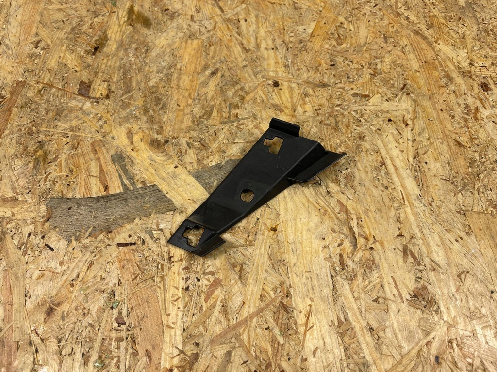 фото №7, Кронштейн направляющая бампера перед правый mazda cx-5 cx5 ii kb8a-50101 2017-