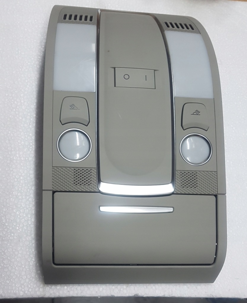 фото №1, Лампа кабины освещение потолочный audi q7 4l0