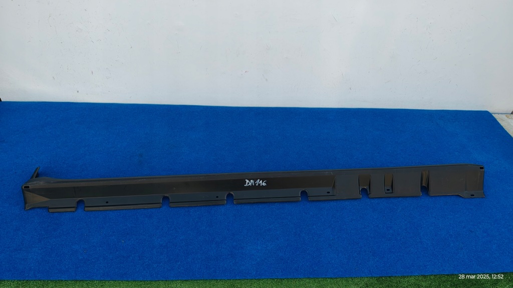 фото №1, Mitsubishi carisma левая молдинг порог порог mr910491 dn116