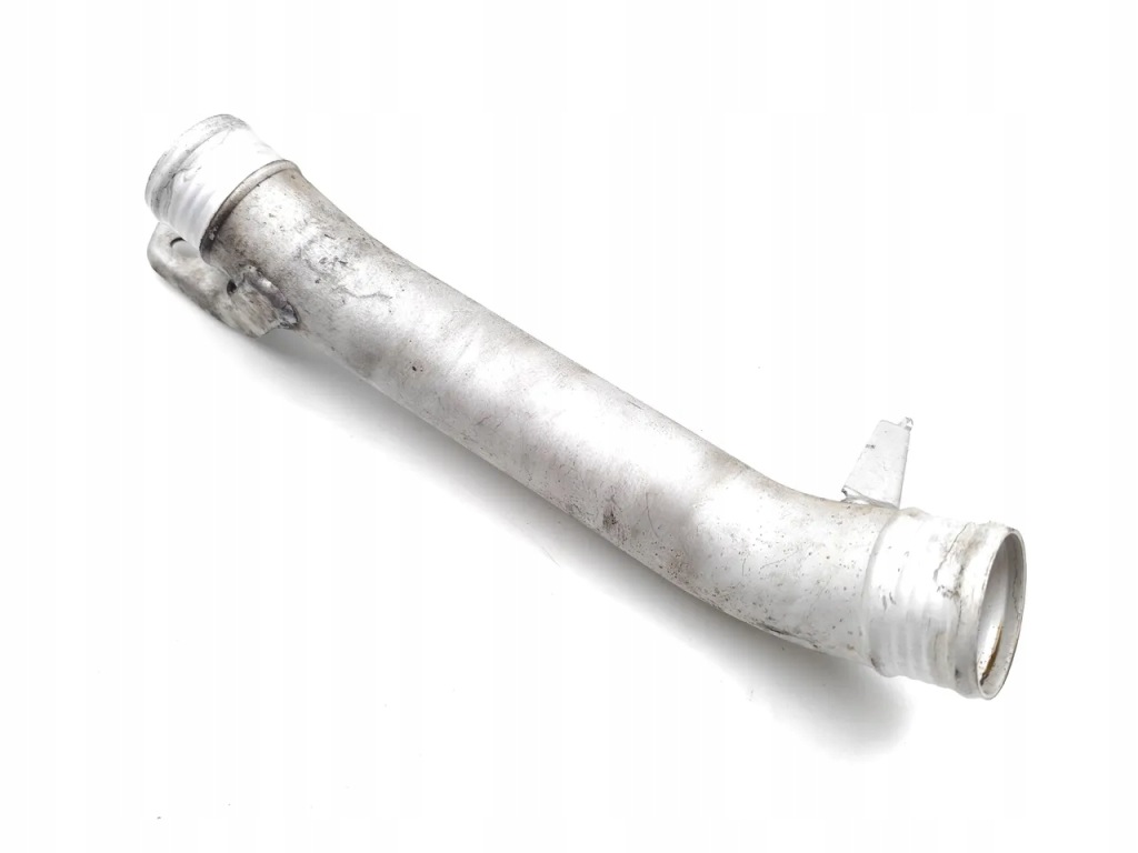 Volvo v40 патрубок / труба інтеркулер t3 бензин 112kw 152 hp 31370060 2016 Оригінал