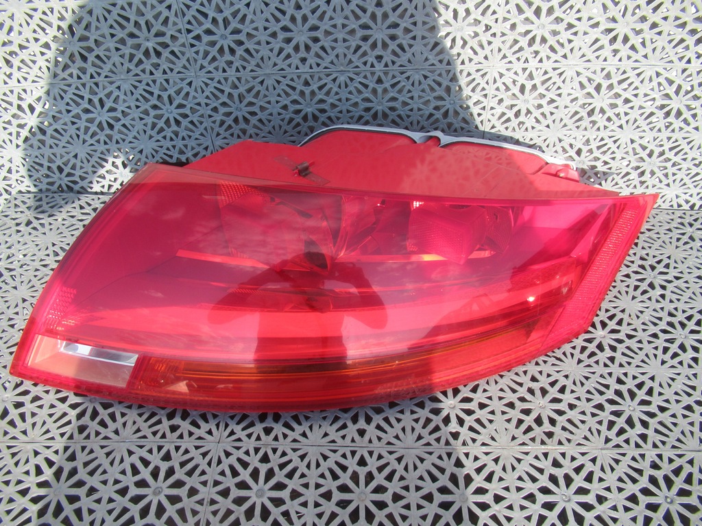фото №1, Лампа правая задняя audi tt 8j