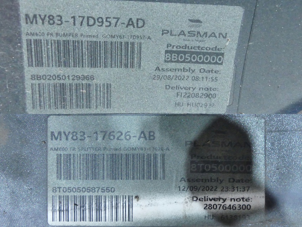 фото №16, Aston martin dbx бампер перед + накладка тонированная зелёный / оригинал