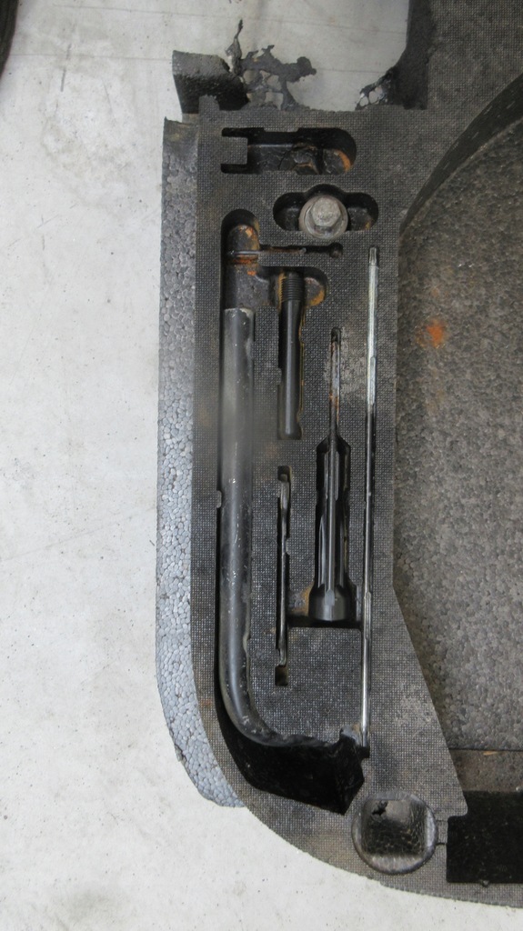 фото №6, Audi tt 8j вкладка компрессор домкрат вкладыш