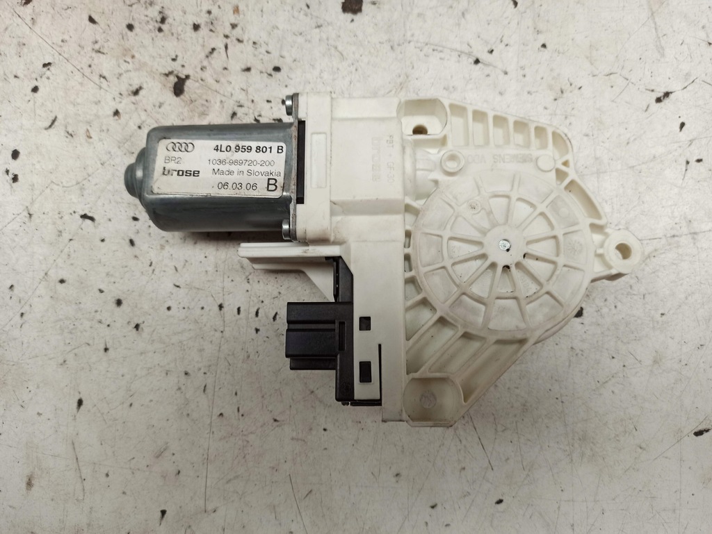 фото №5, Audi q7 4l моторчик скло лівий перед 4l0959801b