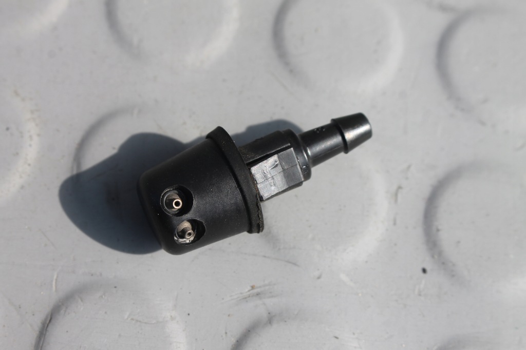 фото №1, Насадка омывателя крышки задняя honda insight ii 09-