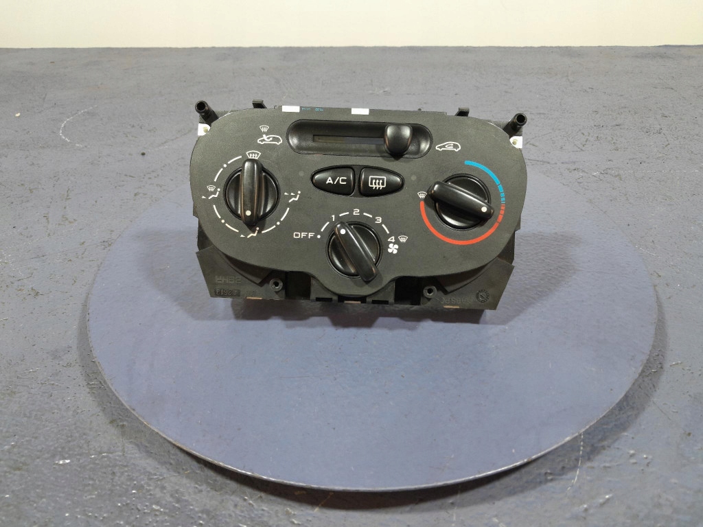 фото №1, Peugeot 206 + перемикач панель кондиціонера обдув