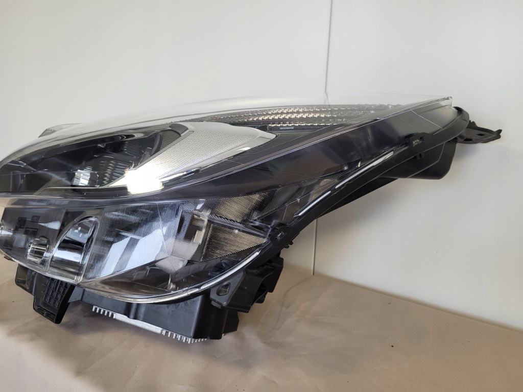фото №3, Лампа левый перед левая передняя led em2b-13w030-cs ford s-max