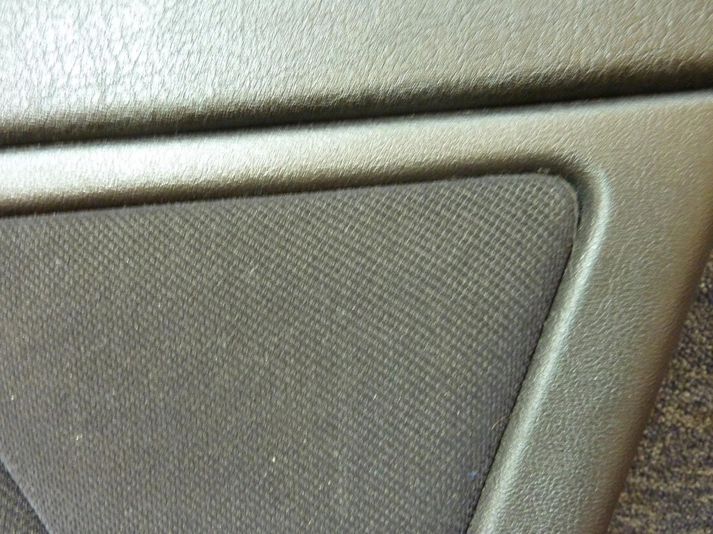 фото №2, Обшивка обивка дверь alfa romeo 159 правый перед