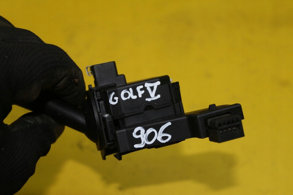 фото №6, Переключатель поворотники golf v 1k0953513